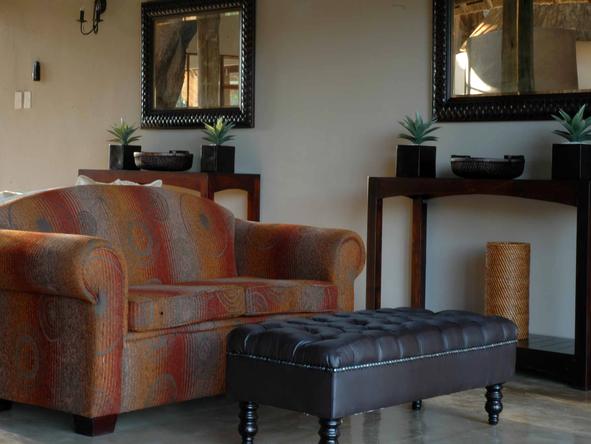 Simbavati River Lodge -Sitting Area 